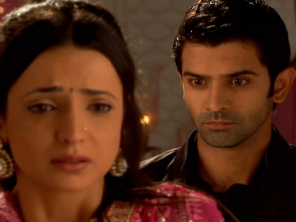 Barun & Sanaya Were Uncomfortable Doing Dori Scene
