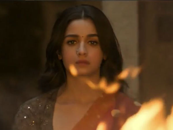Khushi @Khushi93771010