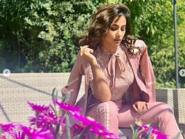 In Pic: Hina’s Interview Session Look