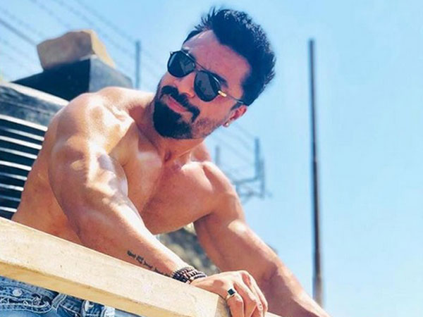 The Ex-Bigg Boss Contestant Says A Model Was Beating The Organiser