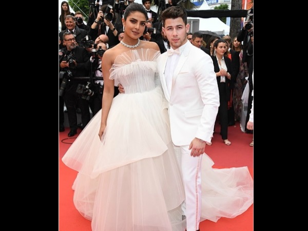Priyanka-Nick's Dashing Entry