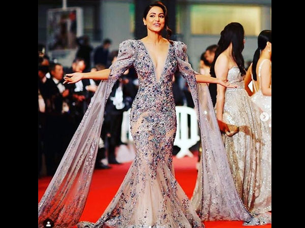 First Red Carpet Look Of Hina