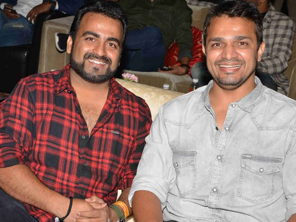 Anand & Vijay Raghavendra Pose