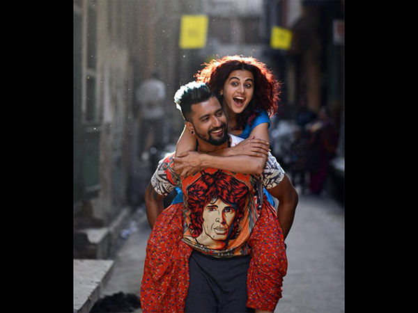 Vicky Calls Taapsee 'Transparent'