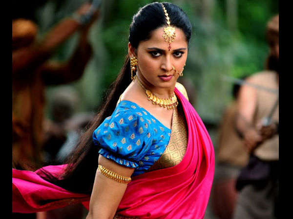 Anushka Shetty Injured During Shoot Of Sye Raa Narasimha Reddy! Anushka Shetty Injured During Shoot Of Sye Raa Narasimha Reddy!