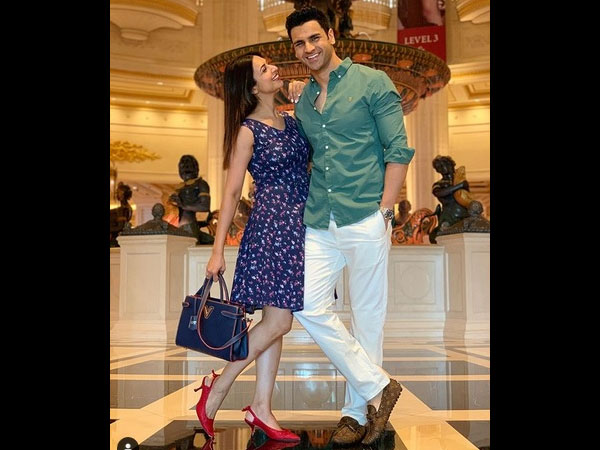 DiVek In Macau