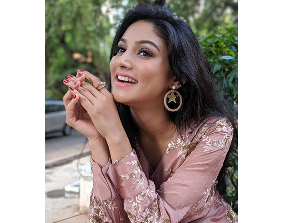 Donal Bisht Replaces Jasmin As Happy