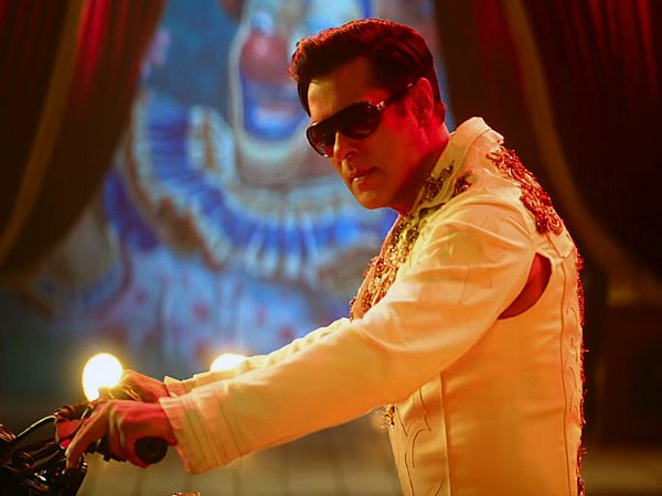 This Is What Salman Has To Say About Priyanka's Exit