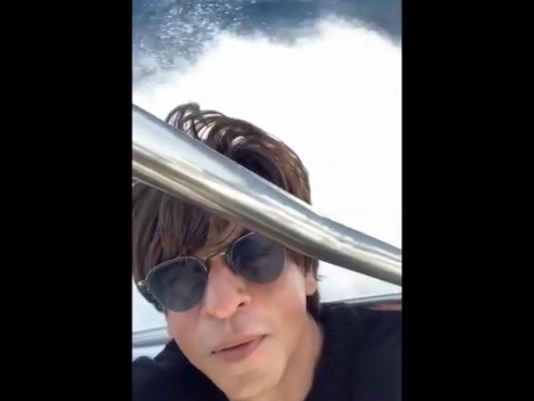 SRK Is Feeling Bad To Leave Maldives