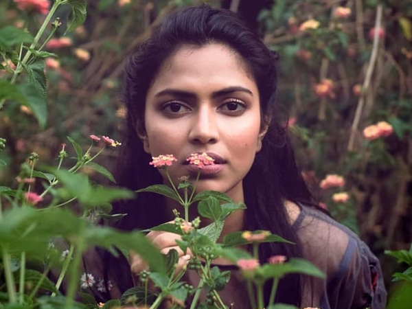 About Aadai