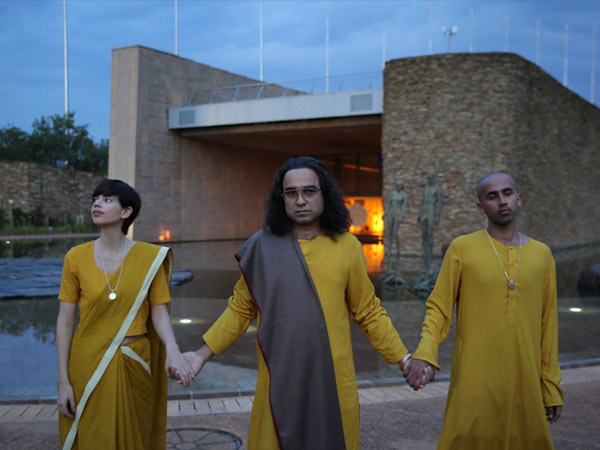 Regarding the Comparison Of Guruji’s Part To Rajneesh Movement