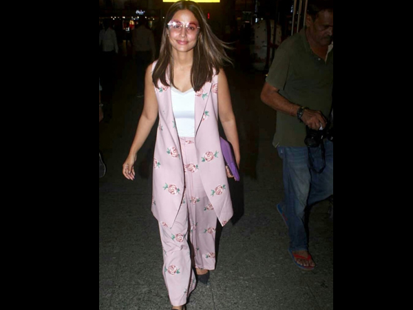 Hina Khan’s Airport Look