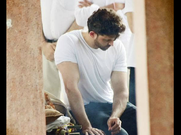 Hrithik Caught In An Emotional Moment