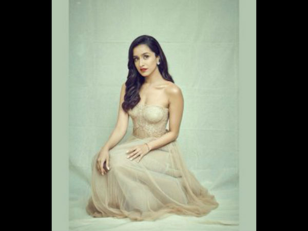 Shraddha Gives ‘Taglines’ To Prabhas, Varun & Priyanka