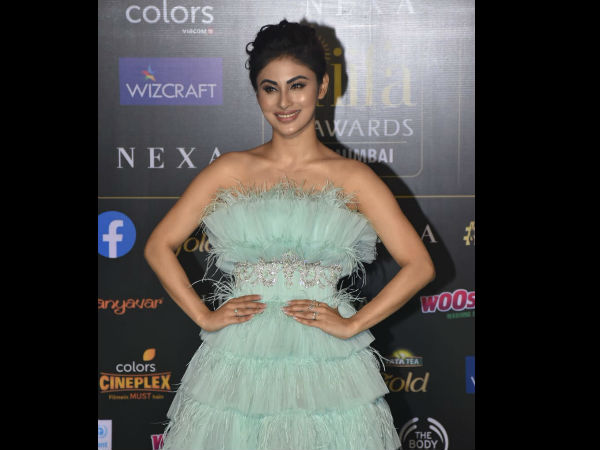 Mouni Roy Looks Gorgeous