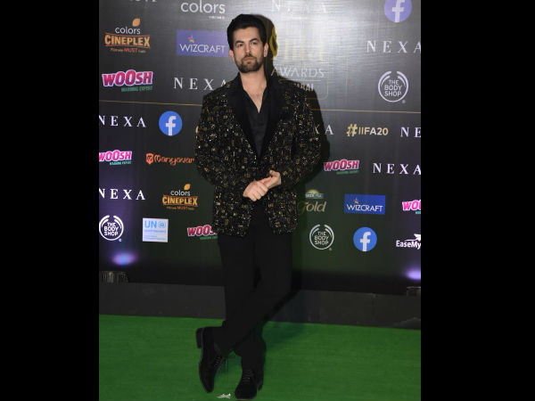 Neil Nitin Mukesh Poses For Pics