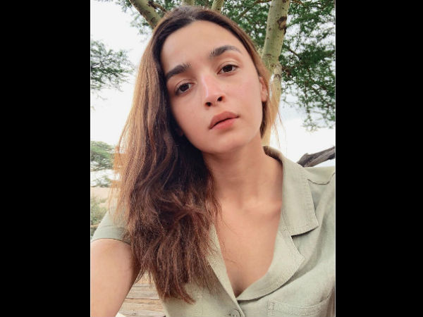 alia-bhatt-trying-desperately-to-compete-with-deepika-padukone alia-bhatt-trying-desperately-to-compete-with-deepika-padukone
