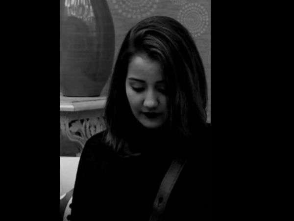Roshmi Banik Commented