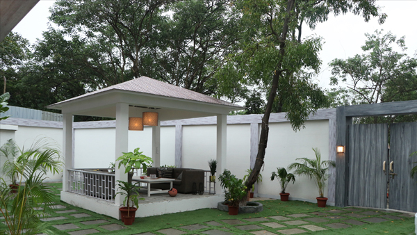 Salman’s Chalet Has Wood & Beige Interiors