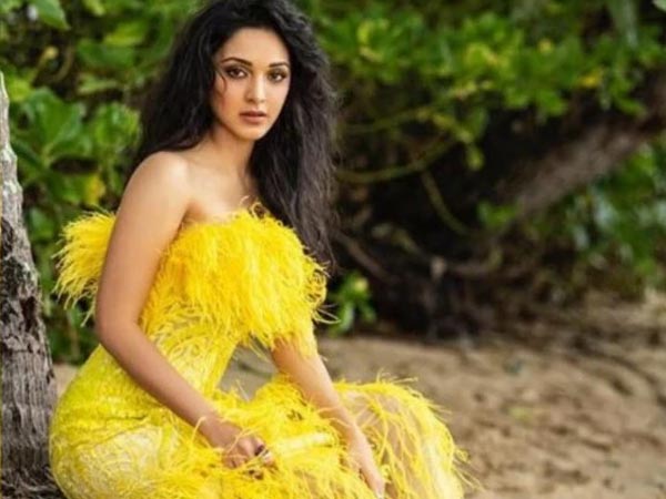 Thalapathy 64: Kiara Advani Turns Down The Vijay Starrer Due To Date Issues Thalapathy 64: Kiara Advani Turns Down The Vijay Starrer Due To Date Issues