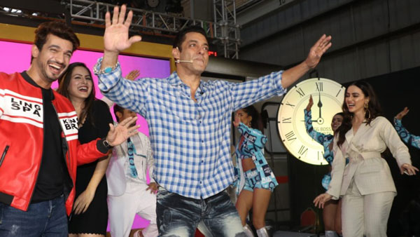 Bigg Boss 13 Launch: Salman Khan Misunderstood! Actor & Photographer Never Had Arguments Bigg Boss 13 Launch: Salman Khan Misunderstood! Actor & Photographer Never Had Arguments