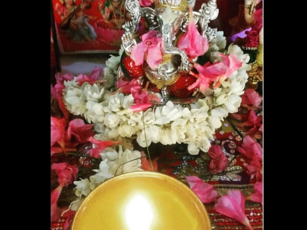 Mouni Roy Wishes Fans