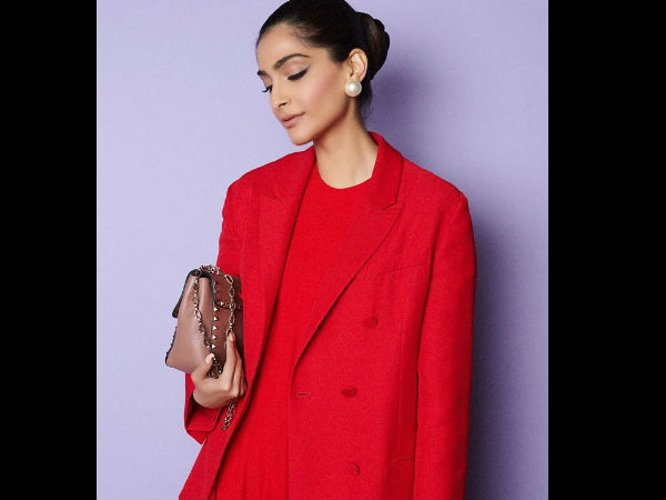 Sonam On Deepika Padukone