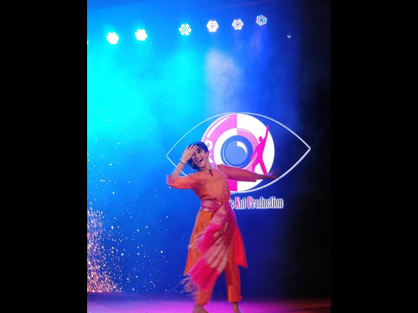Shivangi Dances To ‘Ghar More Pardesiya’