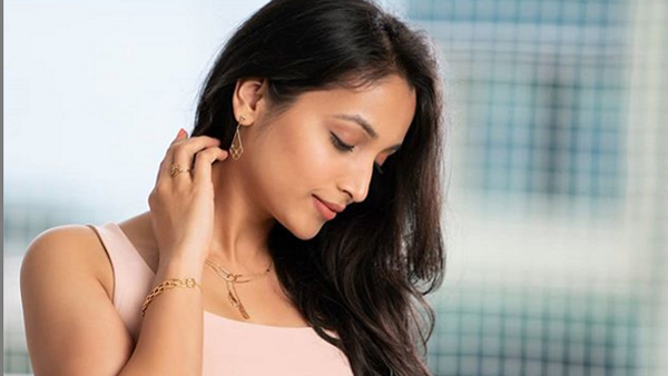 Fans Shower Srinidhi With Wishes