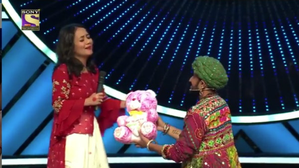 A Contestant Gifts Neha, A Teddy Bear