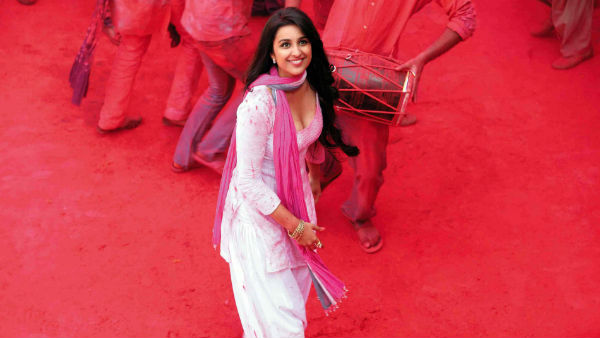 Con Girl Gullu In Daawat-E-Ishq