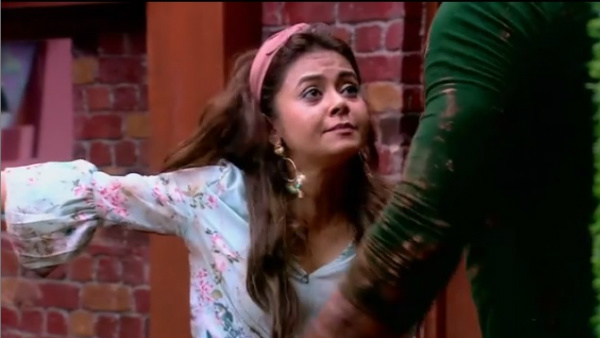 Angry Devoleena