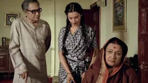 Khubsoorat (1980)