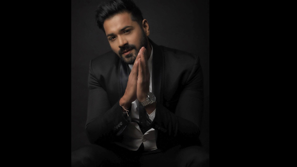 Mrunal Jain Slams Shefali
