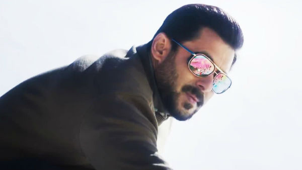 priyanka-chopra-blacklisted-by-salman-khan-might-never-get-to-work-with-him-again priyanka-chopra-blacklisted-by-salman-khan-might-never-get-to-work-with-him-again
