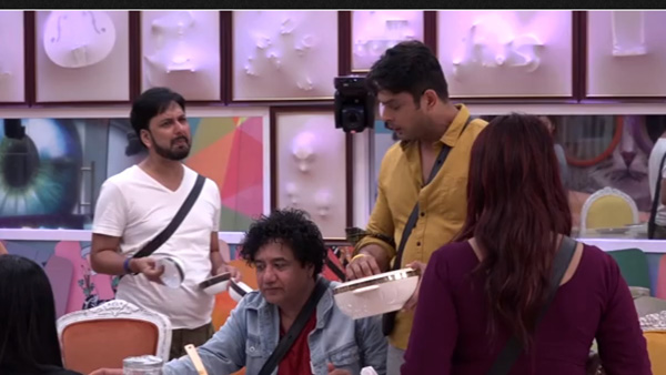 Dey & Shukla Fight Over Food