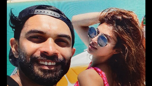 Is Naagin Actress Mouni Roy Dating A Dubai Banker? Is Naagin Actress Mouni Roy Dating A Dubai Banker?