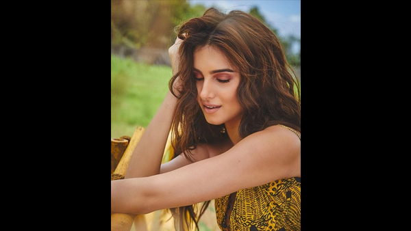Ufff, That Coy Look!