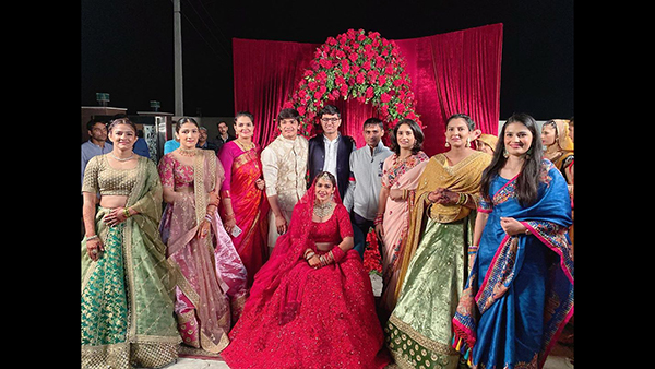 Geeta Shares Picture From Sister's Wedding
