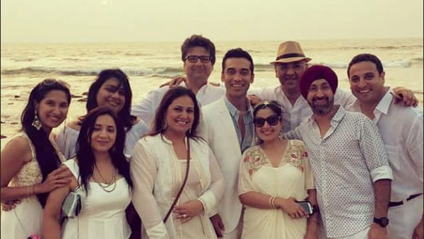 White-Themed Party