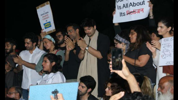 Celebs Join Protests In Mumbai's Carter Road