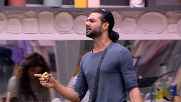BB 13 Day 87: Housemates Fight As They Welcome New Year BB 13 Day 87: Housemates Fight As They Welcome New Year