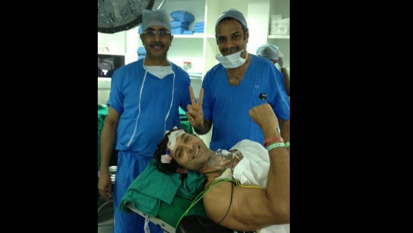 Hrithik Is All Smiles Before His Brain Surgery