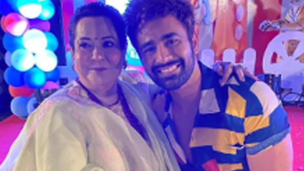 Pearl V Puri With Ekta’s Mom
