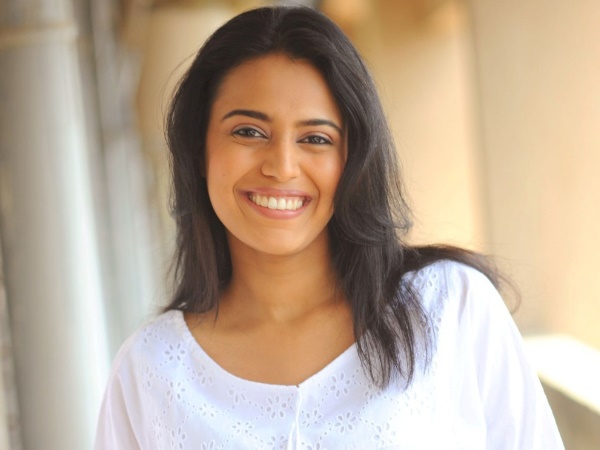 Simmi Ahuja @SimmiAhuja_