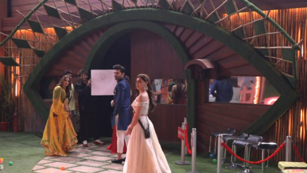 Kartik Aaryan Fulfills Bigg Boss 13s Shehnaz Gills Wish; Thanks Her For Making His Portrait Kartik Aaryan Fulfills Bigg Boss 13s Shehnaz Gills Wish; Thanks Her For Making His Portrait