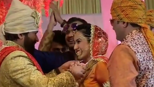 Kamya Panjabi Ties The Knot With Shalabh