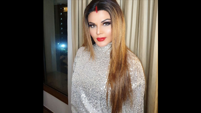 Rakhi Knows How To Stay In Limelight!
