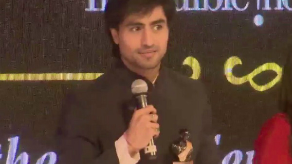 Harshad Chopda Wins Most Favourite Actor Award
