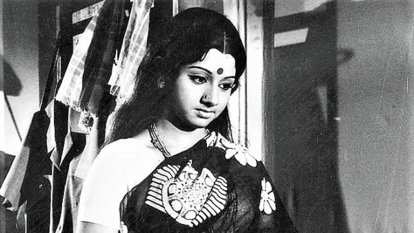 Moondru Mudichu (1976)